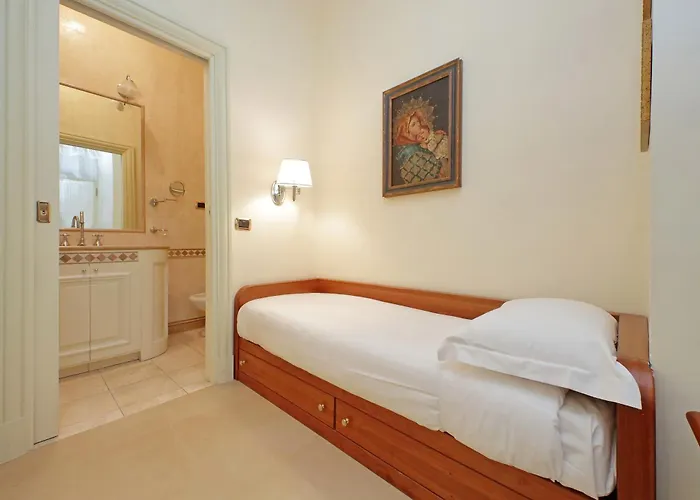 Ych-bridgerton House A Campo De Fiori * רומא